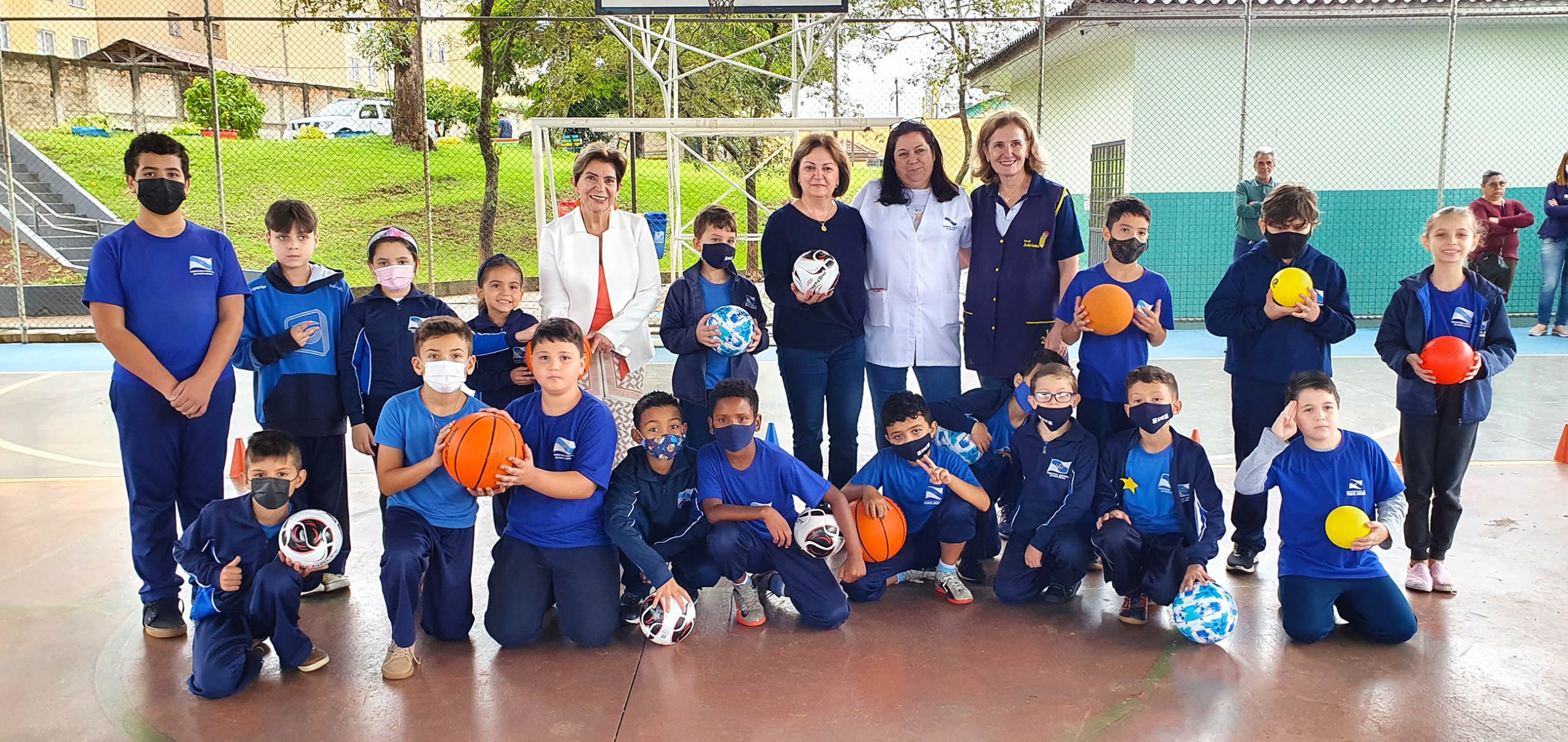 Prefeitura Investe R Mil E Escolas Recebem Milhares De Materiais Esportivos Secretaria